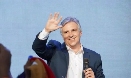 El actual intendente de la ciudad de la ciudad de Córdoba ya es oficialmente el gobernador electo de la provincia. El actual intendente de la ciudad de la ciudad de Córdoba ya es oficialmente el gobernador electo de la provincia.