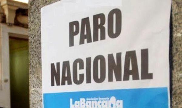 Lunes y martes sin bancos y sin recarga de cajeros