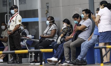 hospitales de peru en copalso: los pacientes duermen en sillas de rueda, comparten el oxigeno y se pierden cadaveres hospitales de peru en copalso: los pacientes duermen en sillas de rueda, comparten el oxigeno y se pierden cadaveres
