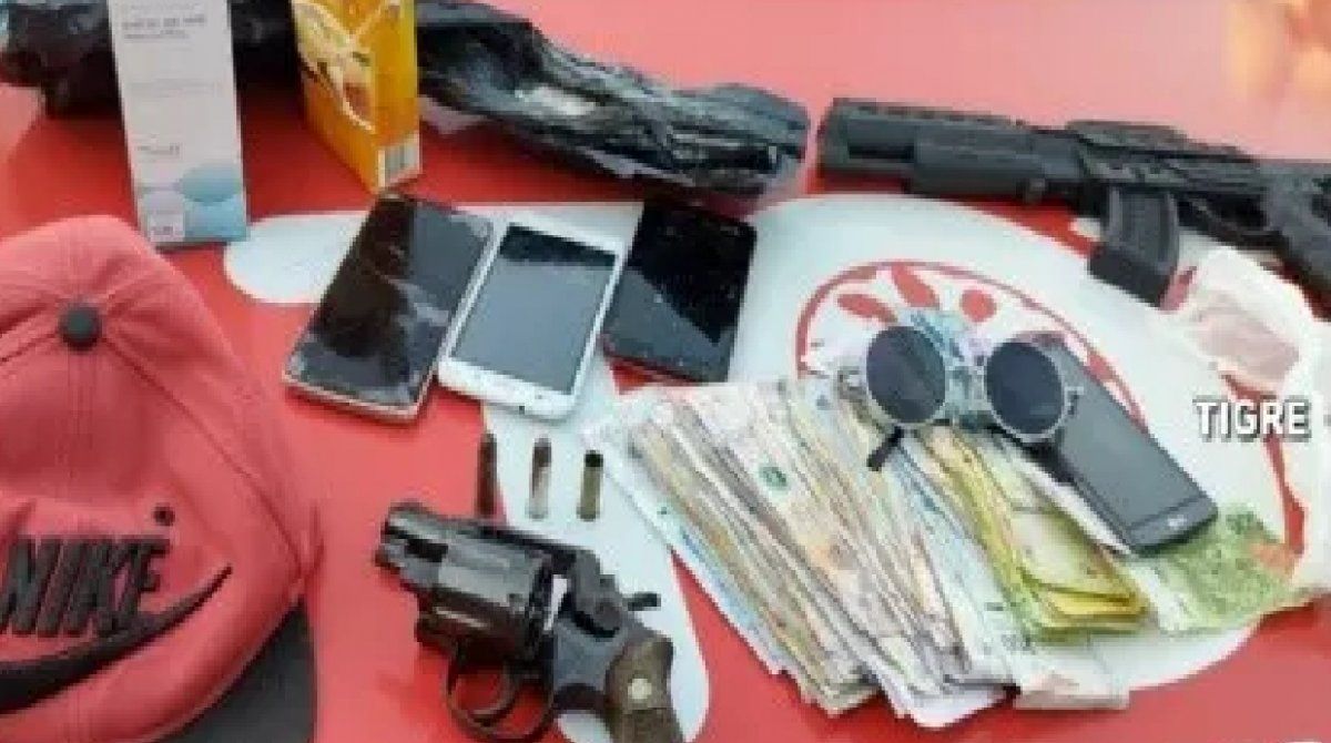 A lo Breaking bad: fabricaba droga en su casa y esperaba armado a la policía