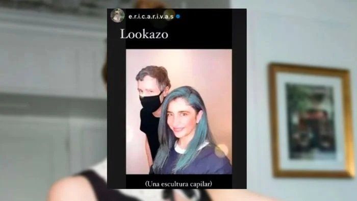 Érica Rivas se animó a un cambio extremo de look: se tiñó el pelo con alguna fechas azules