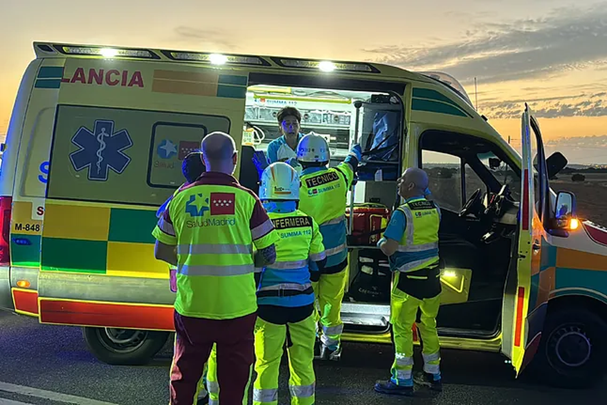 El bebé y las demás personas heridas en el accidente fueron trasladadas al hospital. El bebé y las demás personas heridas en el accidente fueron trasladadas al hospital.