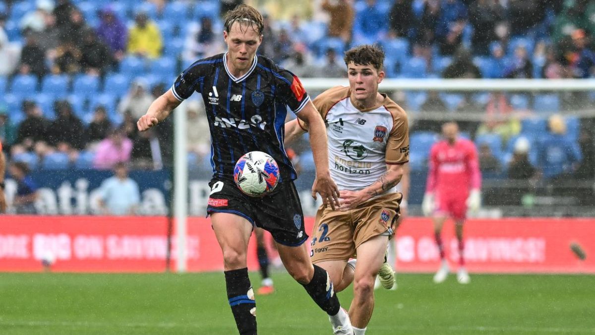 La pelota no parará el primer día de enero del 2026 y en esta nota de AIRE de Santa Fe te contamos qué equipos jugarán el primer partido.