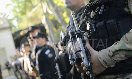El subsecretario de Intervención Federal del Ministerio de Seguridad Nacional, Federico Angelini, confirmó que el Gobierno nacional dio por concluidas las tareas del Grupo Especial Antinarcotráfico que operaba en la ciudad de Rosario. El subsecretario de Intervención Federal del Ministerio de Seguridad Nacional, Federico Angelini, confirmó que el Gobierno nacional dio por concluidas las tareas del Grupo Especial Antinarcotráfico que operaba en la ciudad de Rosario.