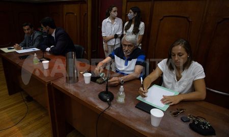 La Fiscalía y querella esperan los fundamentos del tribunal para determinar cómo será la apelación. La Fiscalía y querella esperan los fundamentos del tribunal para determinar cómo será la apelación.