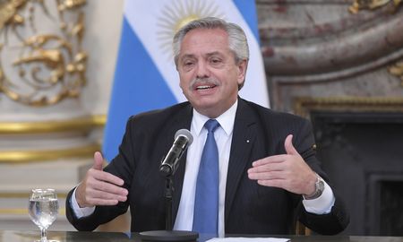 “El problema existe, no me hago el distraído y asumo la realidad”, dijo Fernández al ser consultado por la inflación. “El problema existe, no me hago el distraído y asumo la realidad”, dijo Fernández al ser consultado por la inflación.