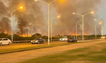 El incendio se desató este domingo por la tarde. El incendio se desató este domingo por la tarde.