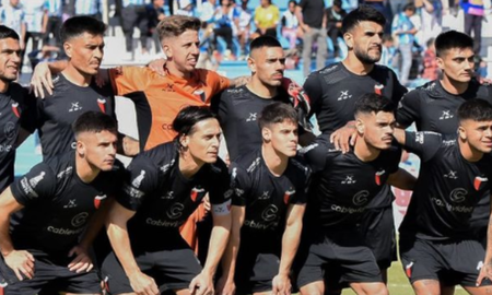 Nicolás Delgadillo seguiría su carrera en Deportivo Saprissa, tras su paso por Colón. Nicolás Delgadillo seguiría su carrera en Deportivo Saprissa, tras su paso por Colón.