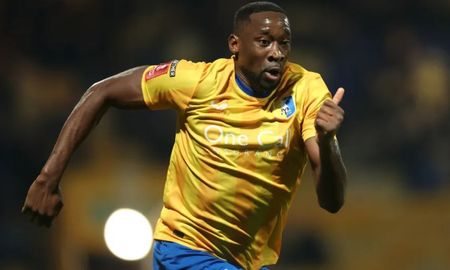 Lucas Akins cumple una condena de 14 meses de prisión. Lucas Akins cumple una condena de 14 meses de prisión.