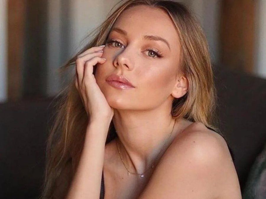 Ester Expósito cumple años y en las redes lo celebran con sus fotos más lindas