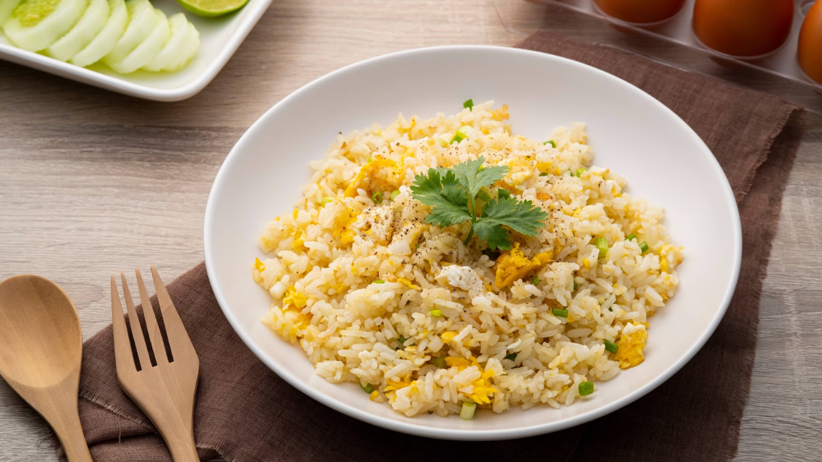 Ensalada de arroz y huevo: la receta sencilla y rica para acompañar tus comidas