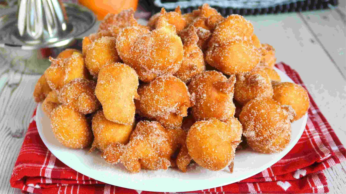 Buñuelos de naranja: la receta fácil y con pocos ingredientes para disfrutar cuando quieras