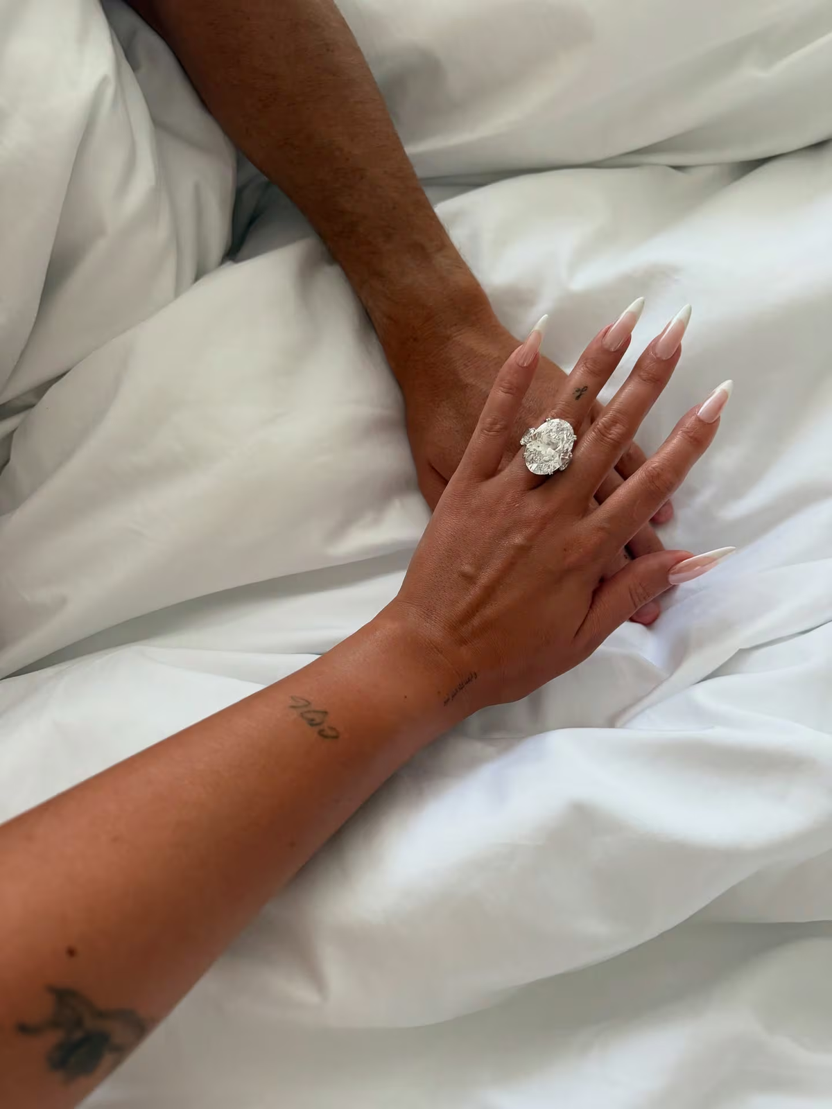 El anillo de compromiso que Cristiano Ronaldo le dio a Georgina Rodríguez. Foto: IG/@georginagio. El anillo de compromiso que Cristiano Ronaldo le dio a Georgina Rodríguez. Foto: IG/@georginagio.