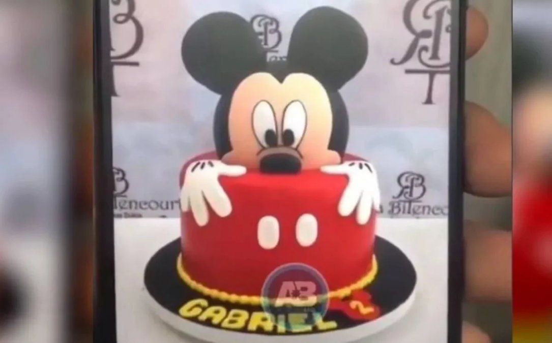 Encargó una torta inspirada en Mickey Mouse