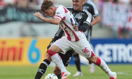 Santiago Grella debutó en Unión y jugó 39 minutos ante Central Córdoba de Santiago del Estero. Santiago Grella debutó en Unión y jugó 39 minutos ante Central Córdoba de Santiago del Estero.