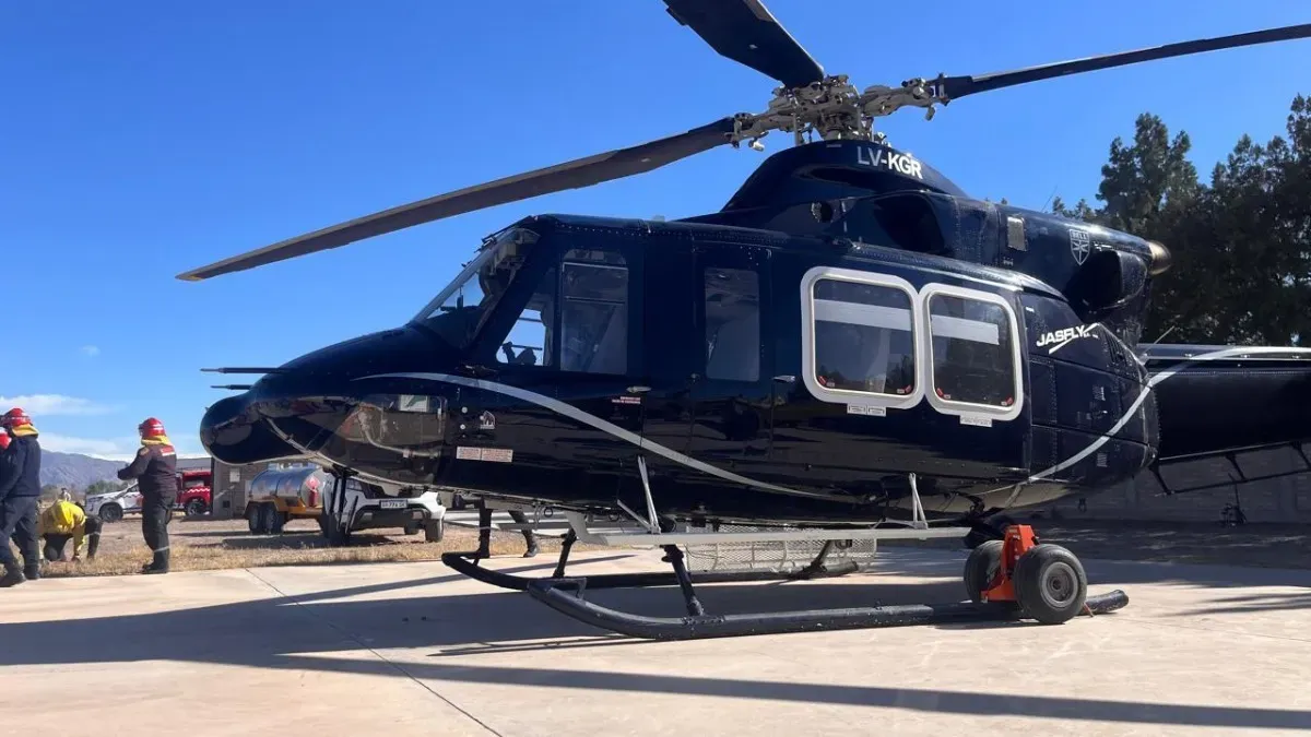 En las primeras horas de la tarde del miércoles, el Gobierno de San Juan confirmó que un helicóptero con siete ocupantes sufrió un siniestro en Valle Fértil. La búsqueda se concreta en el interior del Parque Provincial Ischigualasto, en una zona de difícil acceso.