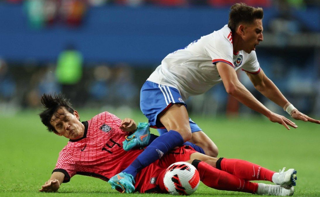 Eduardo Berizzo debutó como DT de Chile con una derrota ante Corea del Sur
