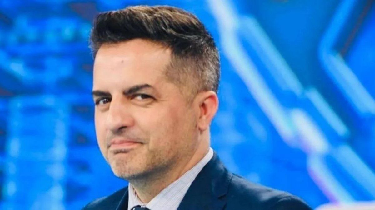 Ángel de Brito apuntó contra Viviana Canosa por un error de ubicación. 