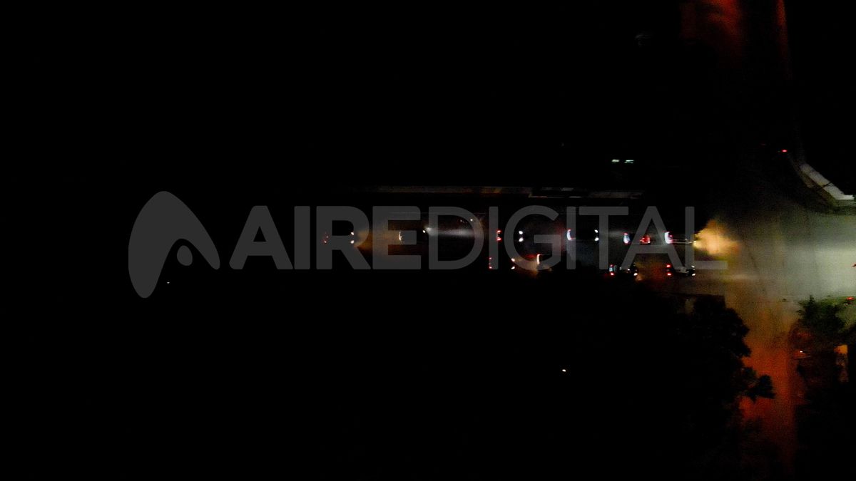 Santa Fe a oscuras: así están el barrio Los Hornos y la plaza Fournier. Santa Fe a oscuras: así están el barrio Los Hornos y la plaza Fournier.