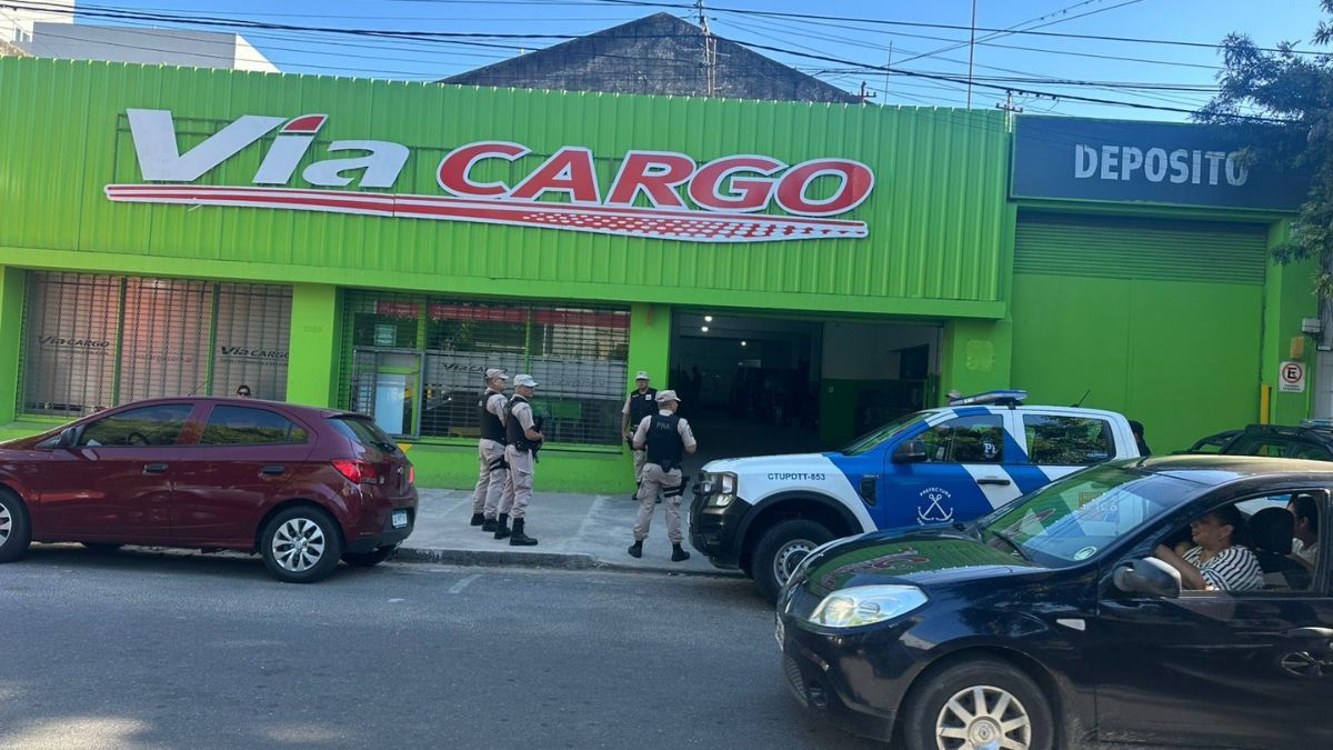 Allanamientos en una empresa de encomiendas de Santa Fe por la causa de la cocaína secuestrada.