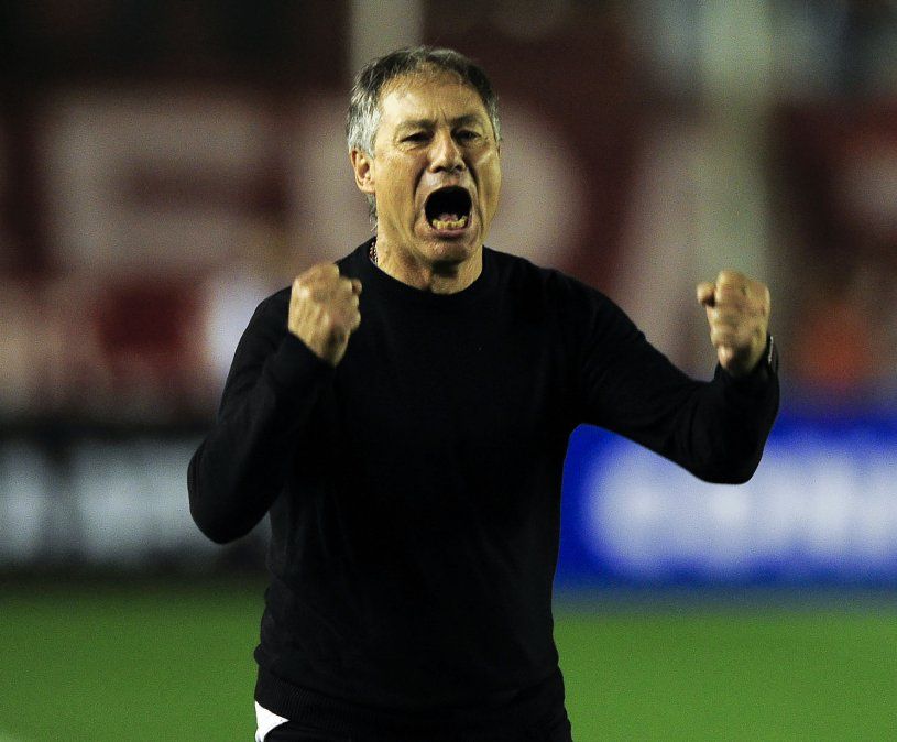 Ariel Holan elegido como el mejor entrenador del torneo chileno