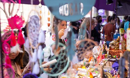 Se inauguran muestras en los museos y salas municipales, habrá conciertos, paseos turísticos y eventos como la 9° Expo Holística. Se inauguran muestras en los museos y salas municipales, habrá conciertos, paseos turísticos y eventos como la 9° Expo Holística.
