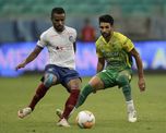 Defensa y Justicia recibe a Bahía para intentar avanzar las semifinales de la Copa Sudamericana.