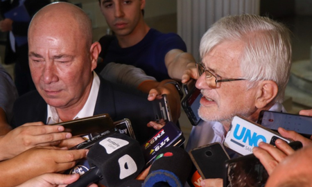 Los sindicalistas se mostraron conformes con los porcentajes ofrecidos por el gobierno de la provincia de Santa Fe. Los sindicalistas se mostraron conformes con los porcentajes ofrecidos por el gobierno de la provincia de Santa Fe.
