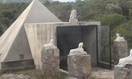 Uno de los santuarios utilizados por los miembros de la fundación. Uno de los santuarios utilizados por los miembros de la fundación.