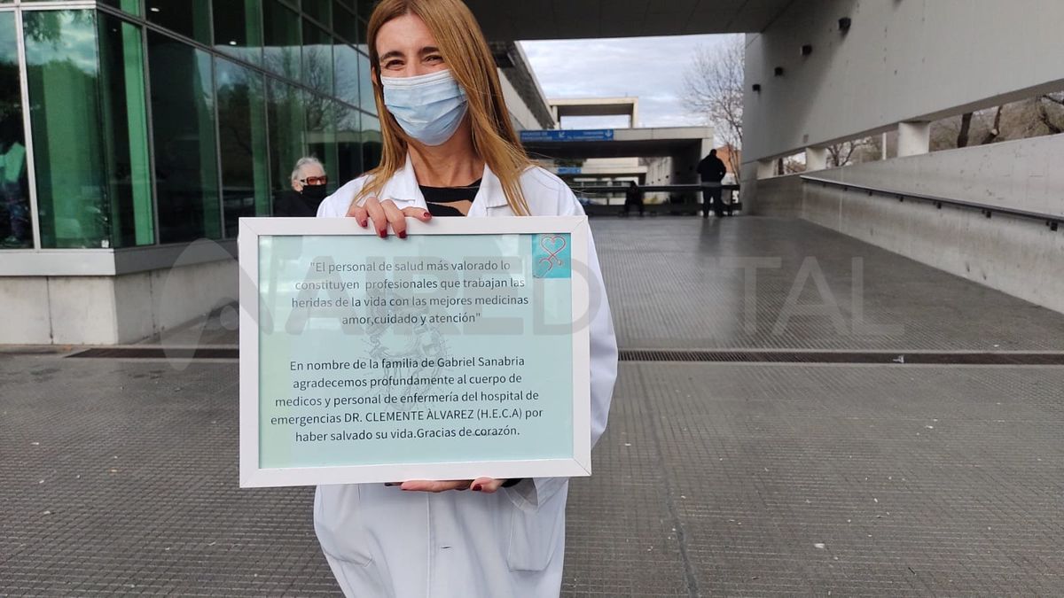 En relación a las posibles secuelas que pueda sufrir Sanabria tras el ataque, Becceruchi sostuvo que aún es muy pronto para evaluarlas y aún restan cirugías y tiempo para determinarlo.