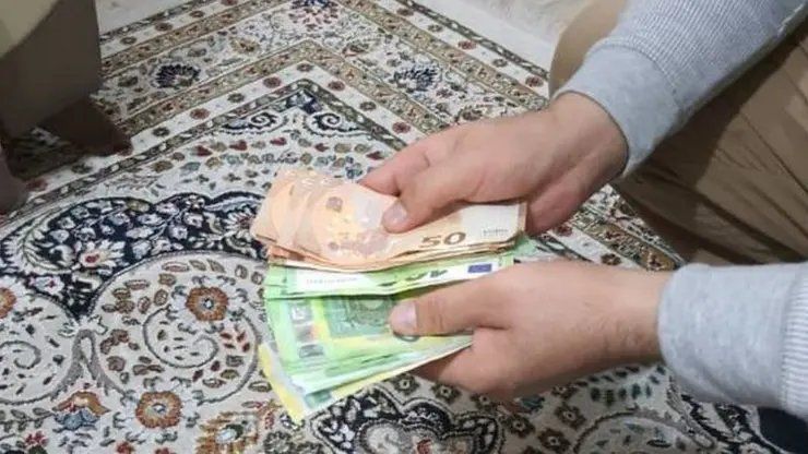 El tráfico de personas ha convertido a Elham Noor en un hombre rico, pero no quiere que se conozca su identidad. Crédito: Elham Noor