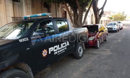 Barrio Candioti: golpearon a un hombre y a su pareja embarazada cuando llegaban de trabajar Barrio Candioti: golpearon a un hombre y a su pareja embarazada cuando llegaban de trabajar