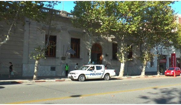 Un comando armado intentó secuestrar a un empresario argentino en Uruguay