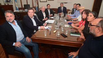 Paritarias 2026: revisarán el desfasaje y priorizarán a los que menos ganan