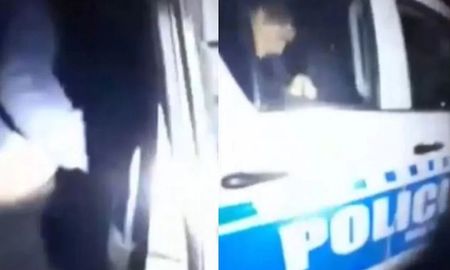 La cartera de seguridad informó que en ese video se observa un móvil policial perteneciente al parque automotor de División 911 de la localidad con agentes y una joven de 16 años adentro. La cartera de seguridad informó que en ese video se observa un móvil policial perteneciente al parque automotor de División 911 de la localidad con agentes y una joven de 16 años adentro.