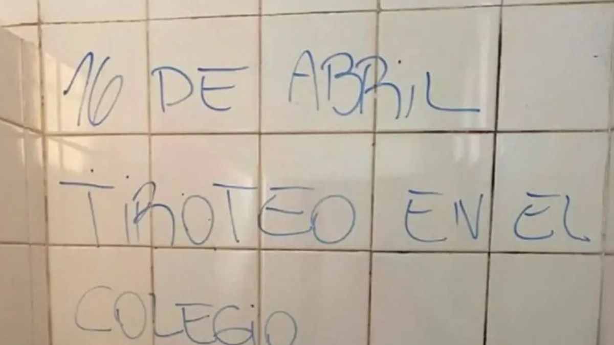 Uno de los mensajes que apareci&oacute; en una de las escuelas de C&oacute;rdoba. 
