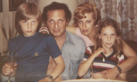 Quiénes son los papás de Javier Milei: el oscuro pasado jamás contado Quiénes son los papás de Javier Milei: el oscuro pasado jamás contado
