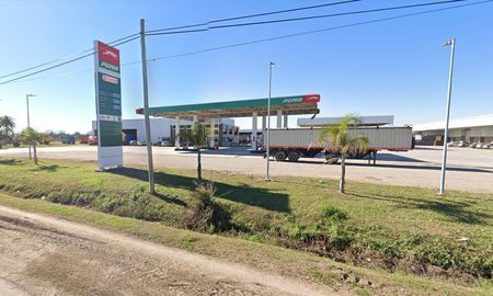 El siniestro se produjo alrededor de las 21 en inmediaciones de la estación de servicio Puma. En el lugar trabajó personal del 107. El siniestro se produjo alrededor de las 21 en inmediaciones de la estación de servicio Puma. En el lugar trabajó personal del 107.