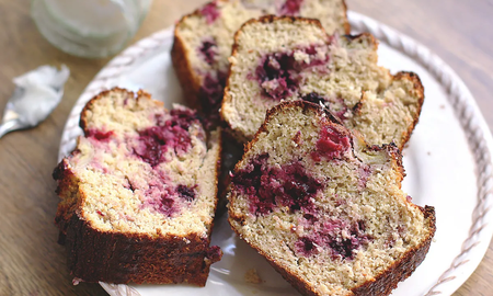Budín de frutos rojos: la mejor receta de todas Budín de frutos rojos: la mejor receta de todas