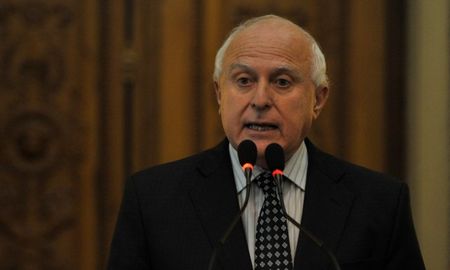 lifschitz: ?las grandes inversiones no llegaron y no tenemos certezas de que van a llegar? lifschitz: ?las grandes inversiones no llegaron y no tenemos certezas de que van a llegar?