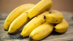 altText(Adiós a guardar las bananas en la heladera: dónde conservarlas para que duren más tiempo)}