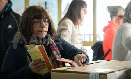 Para el domingo 13 de abril habrá 1458 locales de votación, lo que hace un total de 8473 mesas. Para el domingo 13 de abril habrá 1458 locales de votación, lo que hace un total de 8473 mesas.
