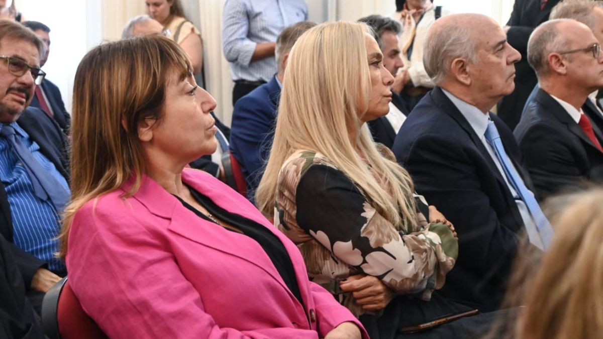 La Defensora General del MPD, Estrella Moreno Robinson, y la Fiscal General del MPA, María Cecilia Vranicich, en la Apertura del Año Judicial 2026. La Defensora General del MPD, Estrella Moreno Robinson, y la Fiscal General del MPA, María Cecilia Vranicich, en la Apertura del Año Judicial 2026.