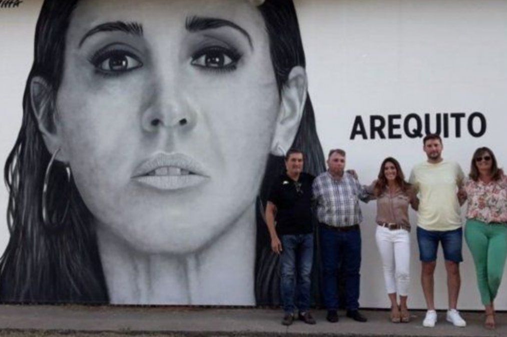Soledad Pastorutti recibió una gran muestra de cariño por parte de su ciudad natal, Arequito.