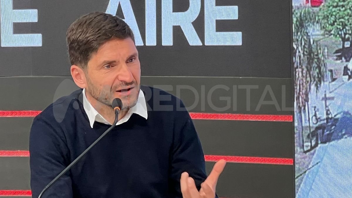 Pullaro quiere ordenar la Policía y el Servicio Penitenciario.