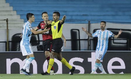 A Racing le anularon dos goles en el partido de ida de los octavos de final de la Copa Libertadores, ante Flamengo. A Racing le anularon dos goles en el partido de ida de los octavos de final de la Copa Libertadores, ante Flamengo.