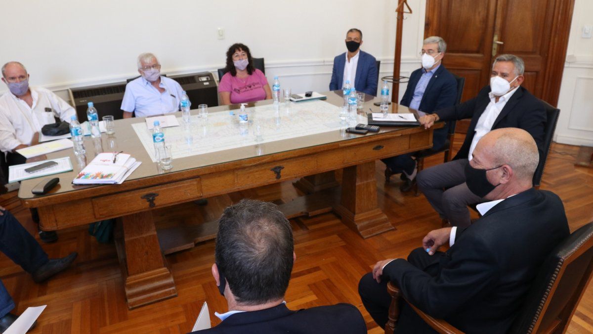 La primera reunión paritaria de los gremios estatales se realizó el 4 de febrero.