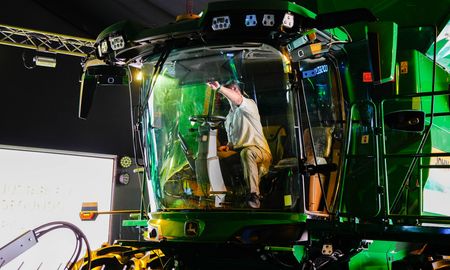 john deere presento una cosechadora que asegura un 20% mas de productividad john deere presento una cosechadora que asegura un 20% mas de productividad