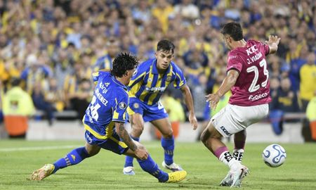 Rosario Central e Independiente del Valle no se sacaron ventajas en la fecha 1 de la Copa Libertadores. Rosario Central e Independiente del Valle no se sacaron ventajas en la fecha 1 de la Copa Libertadores.