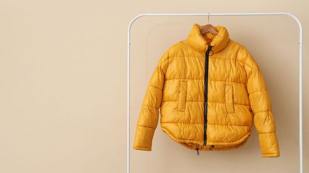 Este abrigo reemplaza a la campera puffer este invierno 2025.
